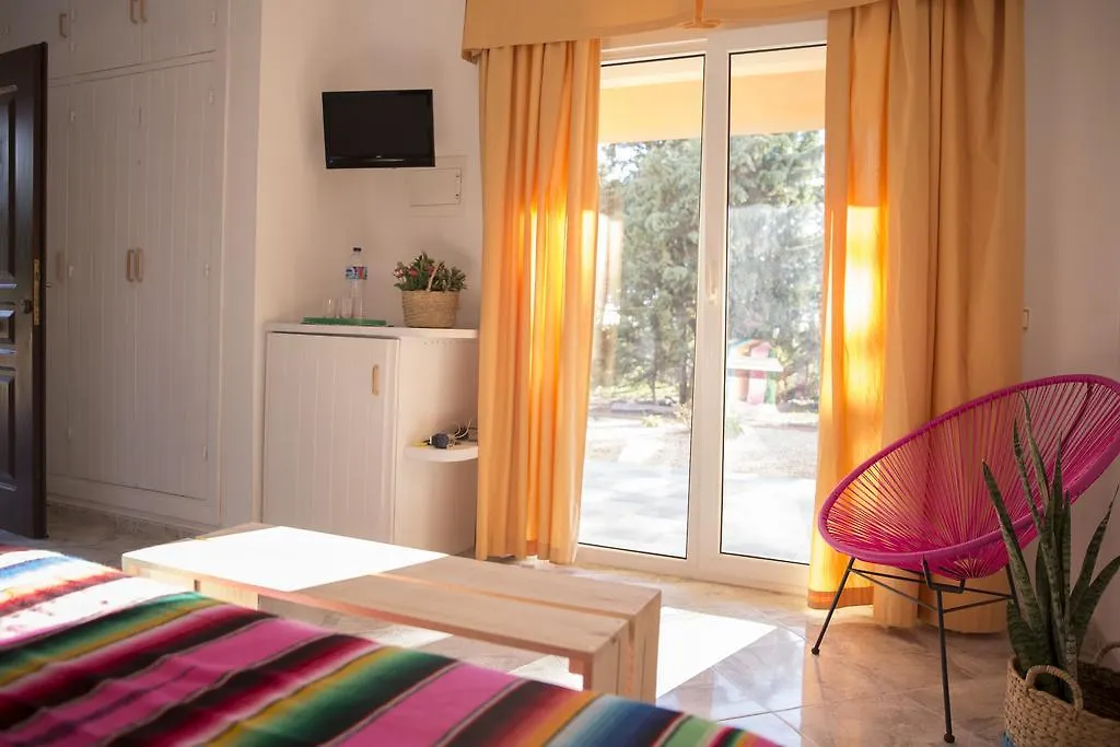 Отель Nexo Surf House Эль-Пальмар 0*,